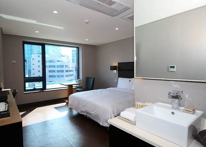 Benikea Haeundae 3*
